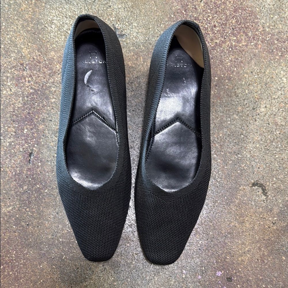 Halston ballet flats